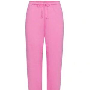 Skims Fleece Sweatpants in Bubble Gum